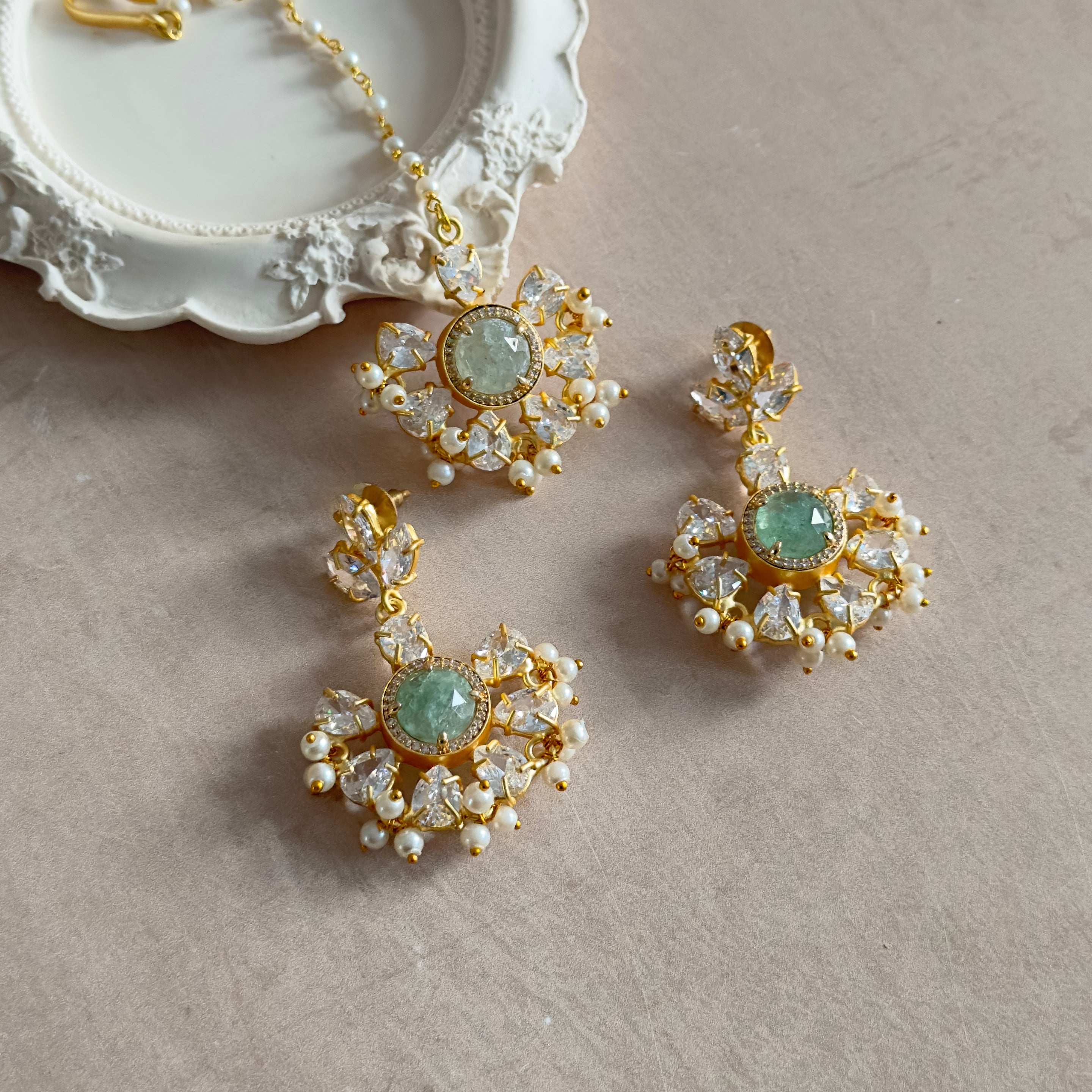 Capri Mint Crystal Tikka Set - Ahseya & Co