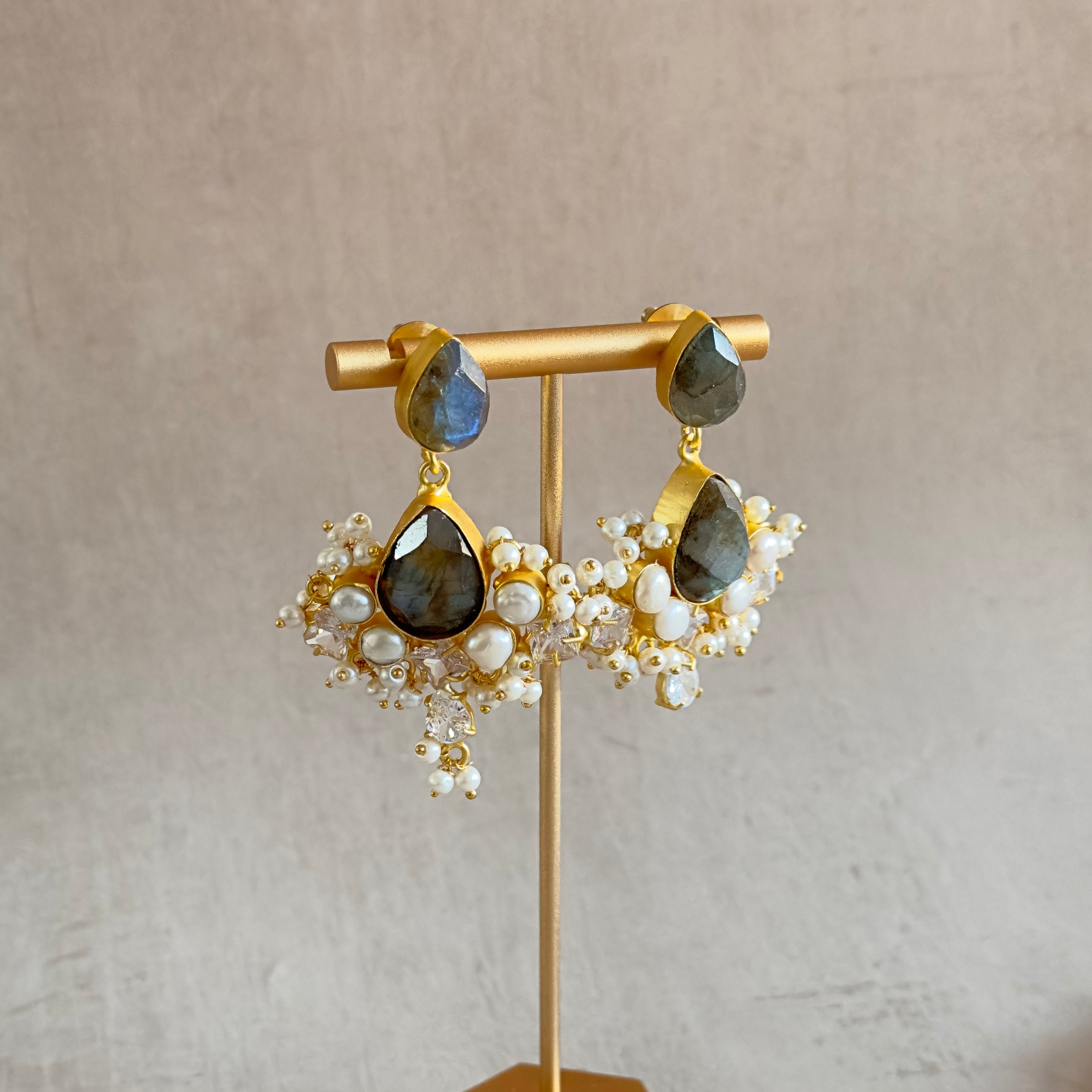 Holly Crystal Tikka Set - Ahseya & Co