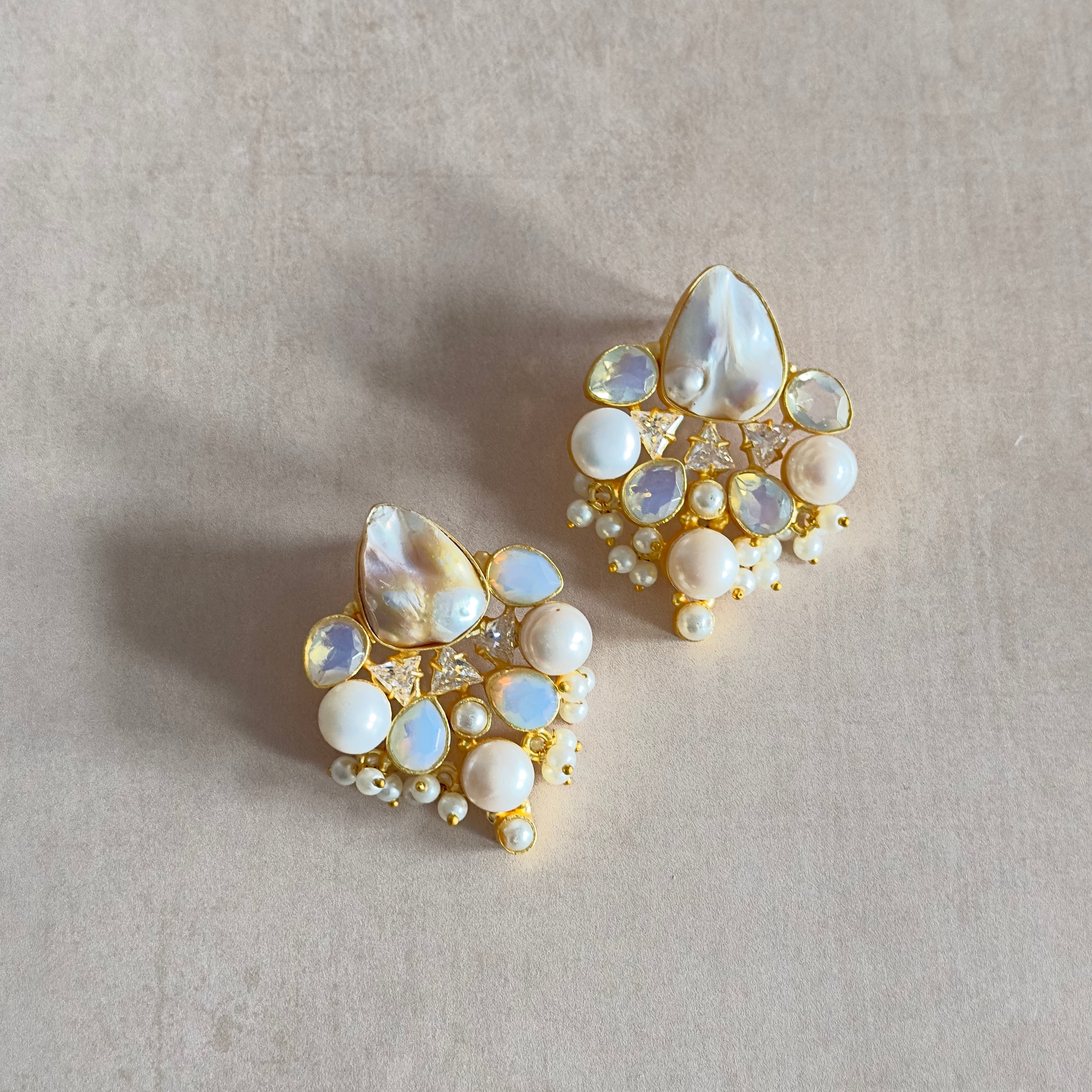 Nazifa Pearl Stud Earrings - Ahseya & Co