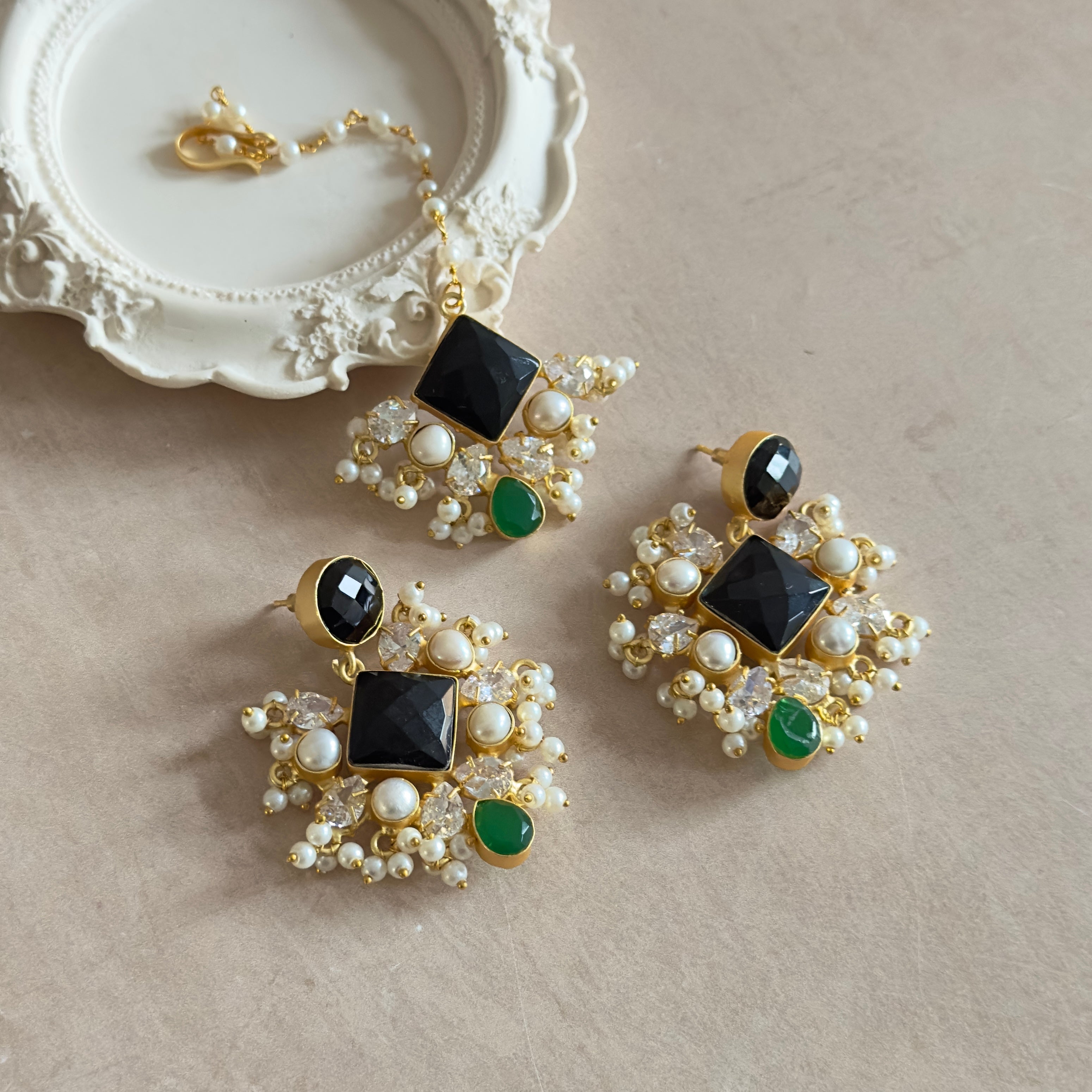 Trina Black Crystal Tikka Set - Ahseya & Co