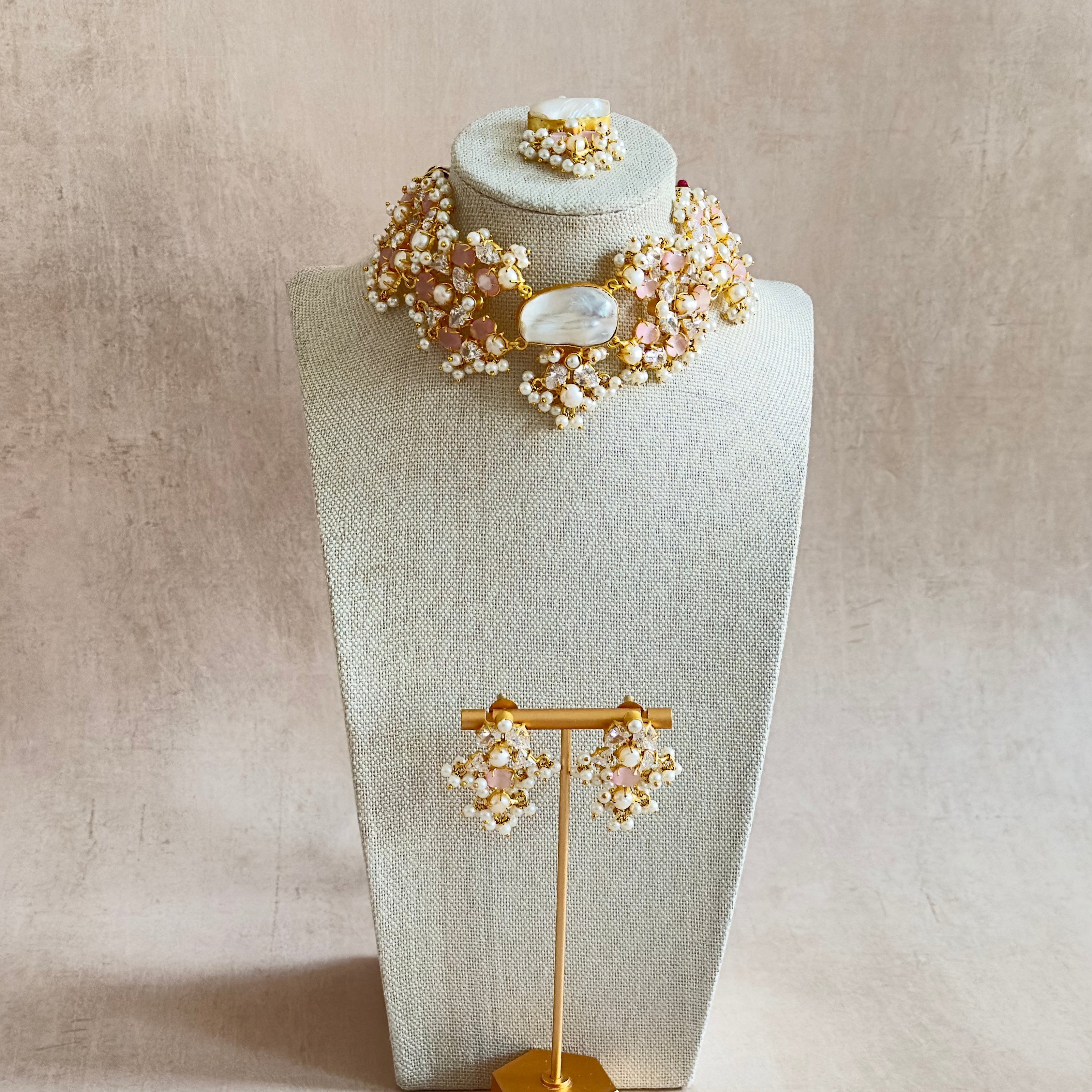 Irum Pink Pearl Choker Set - Ahseya & Co