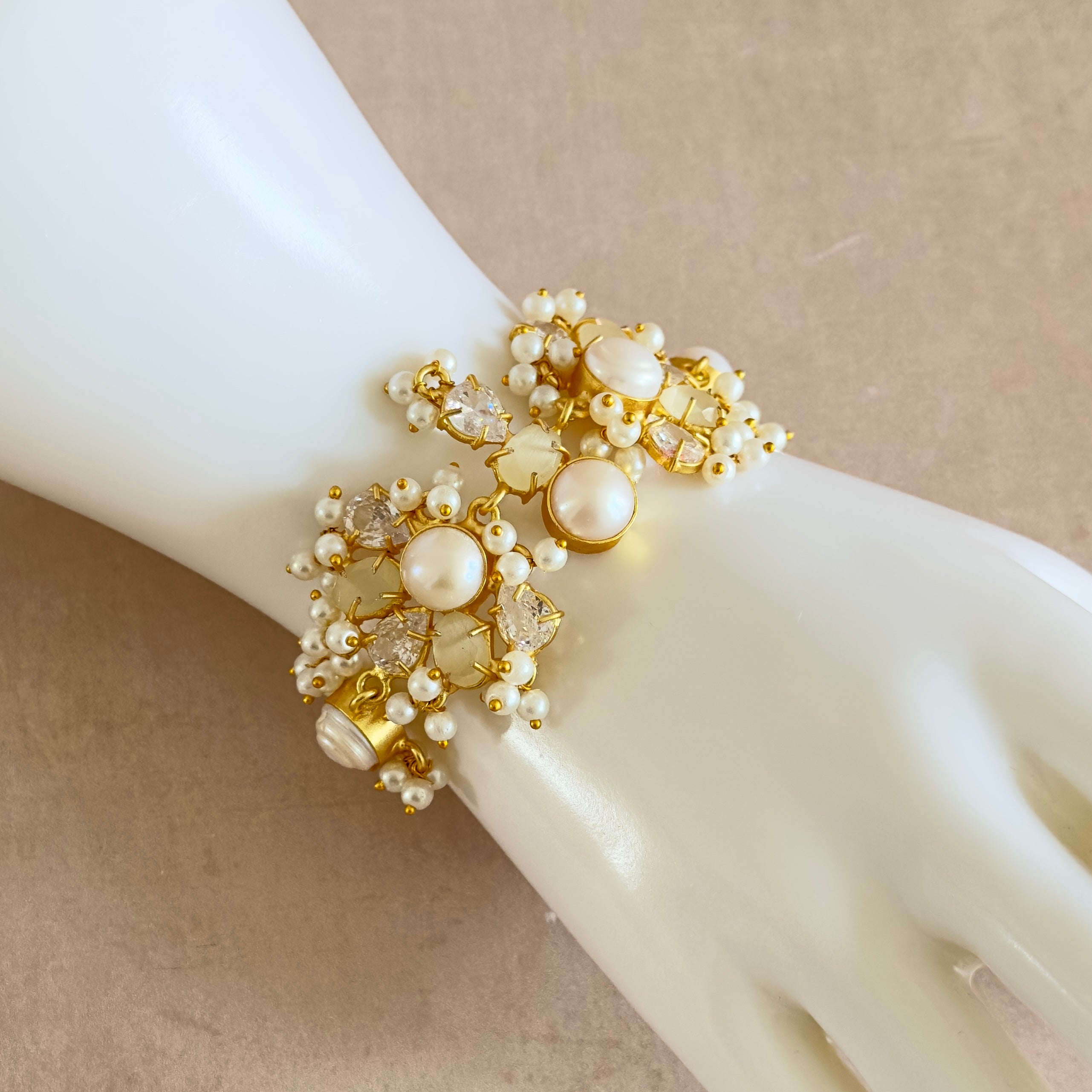 Kiara Grey Pearl Bracelet - Ahseya & Co