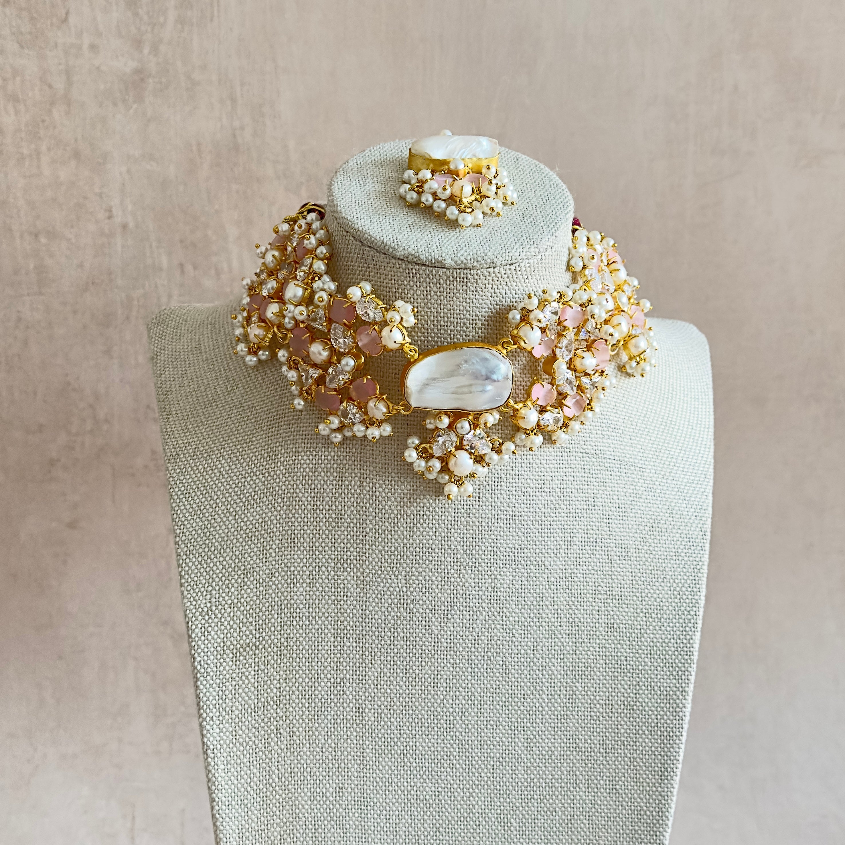 Irum Pink Pearl Choker Set - Ahseya & Co