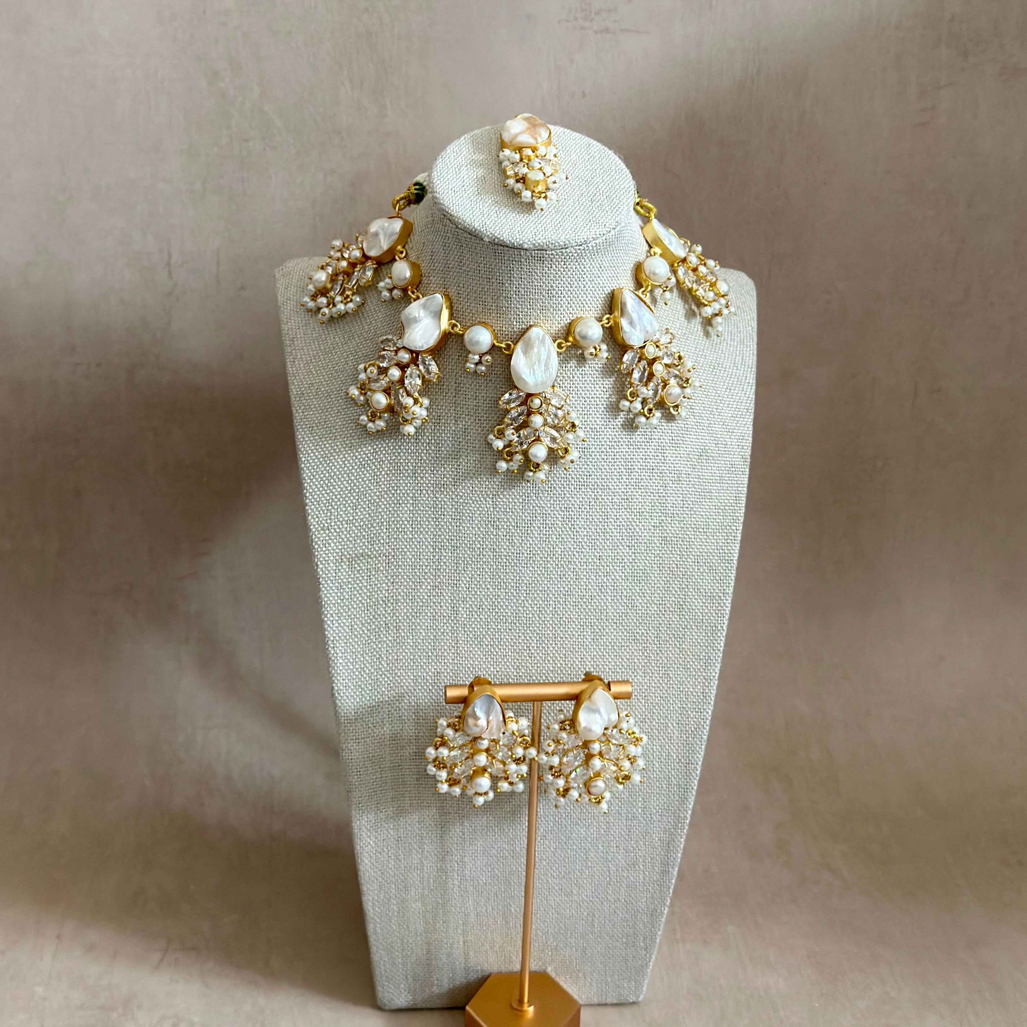 Elvira Pearl Crystal Necklace Set - Ahseya & Co