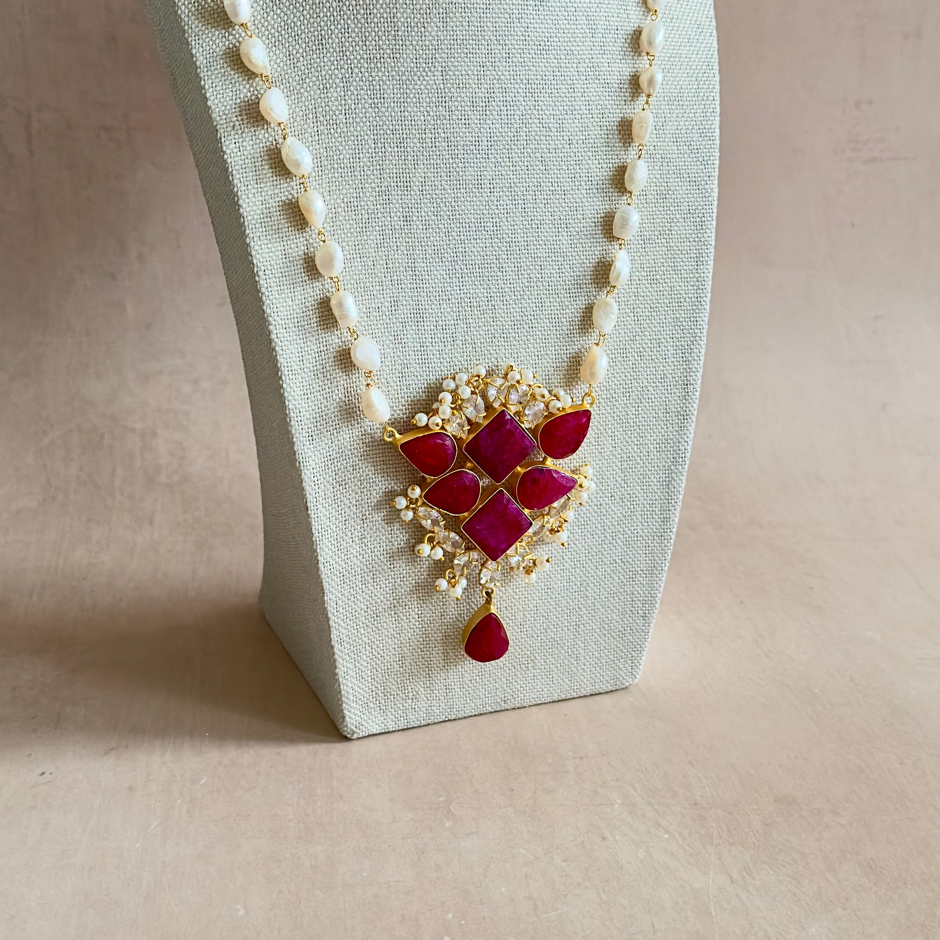 Thea Fuchsia Pearl Mala Set - Ahseya & Co