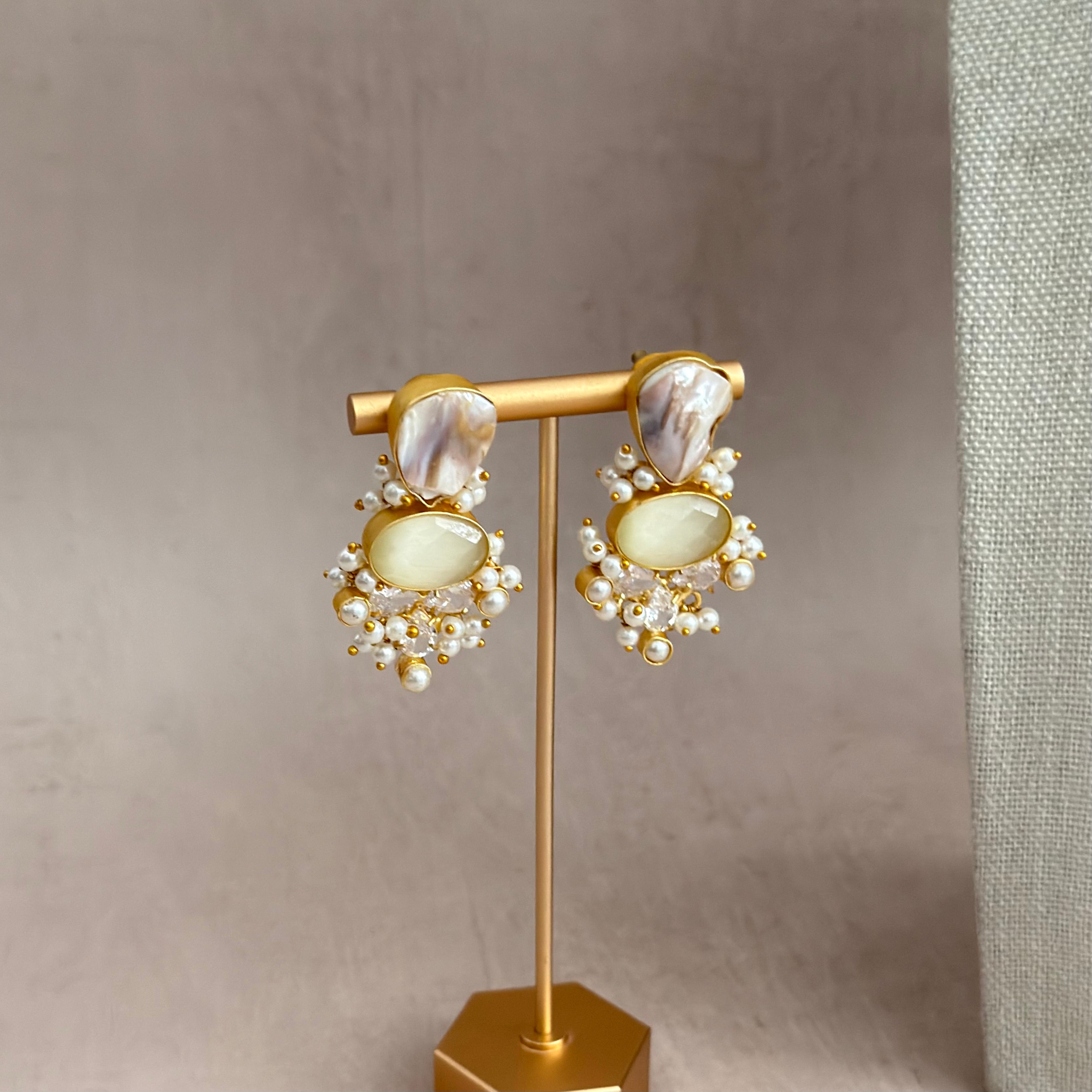 Valencia Pearl Crystal Necklace Set - Ahseya & Co