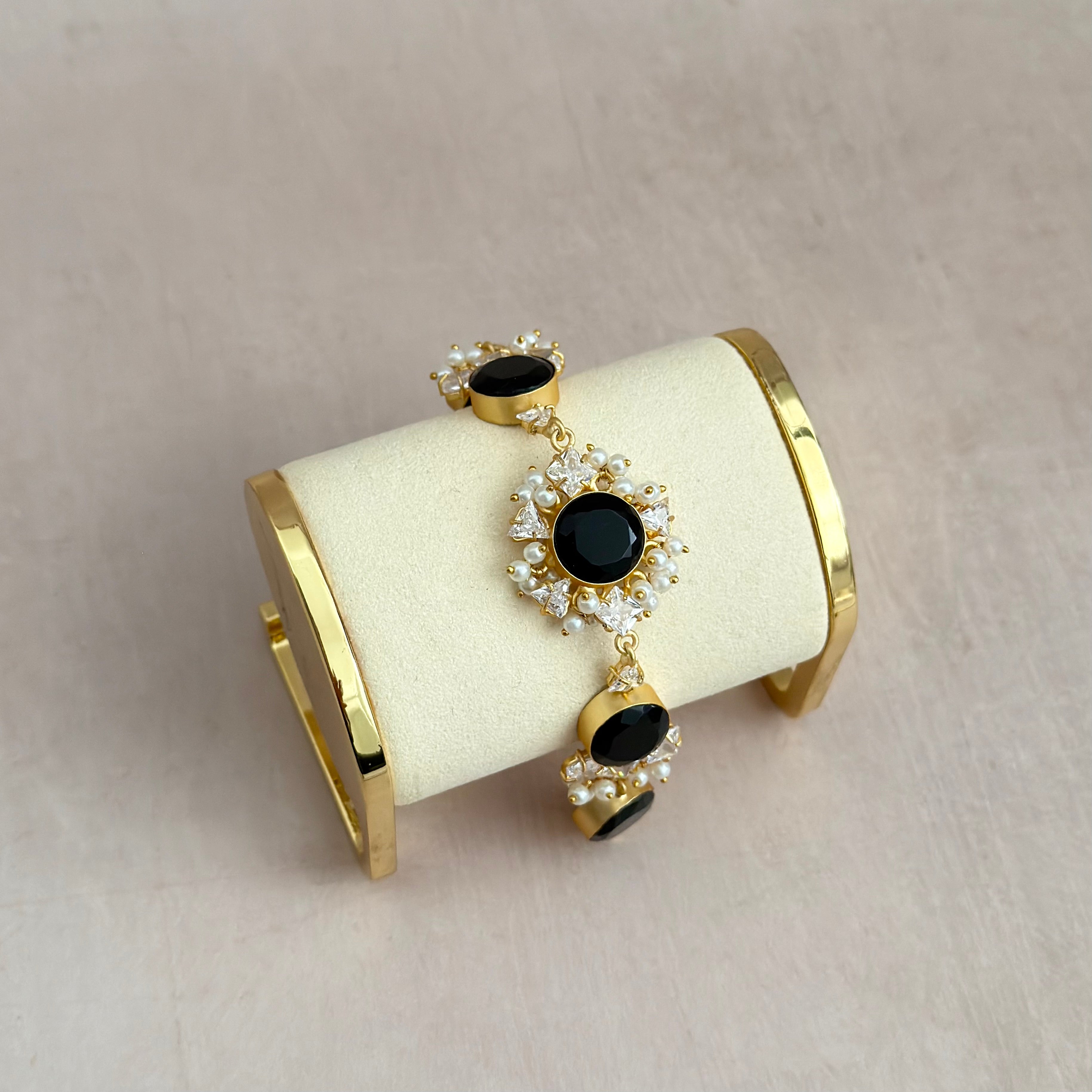Aleeza Black Crystal Bracelet - Ahseya & Co