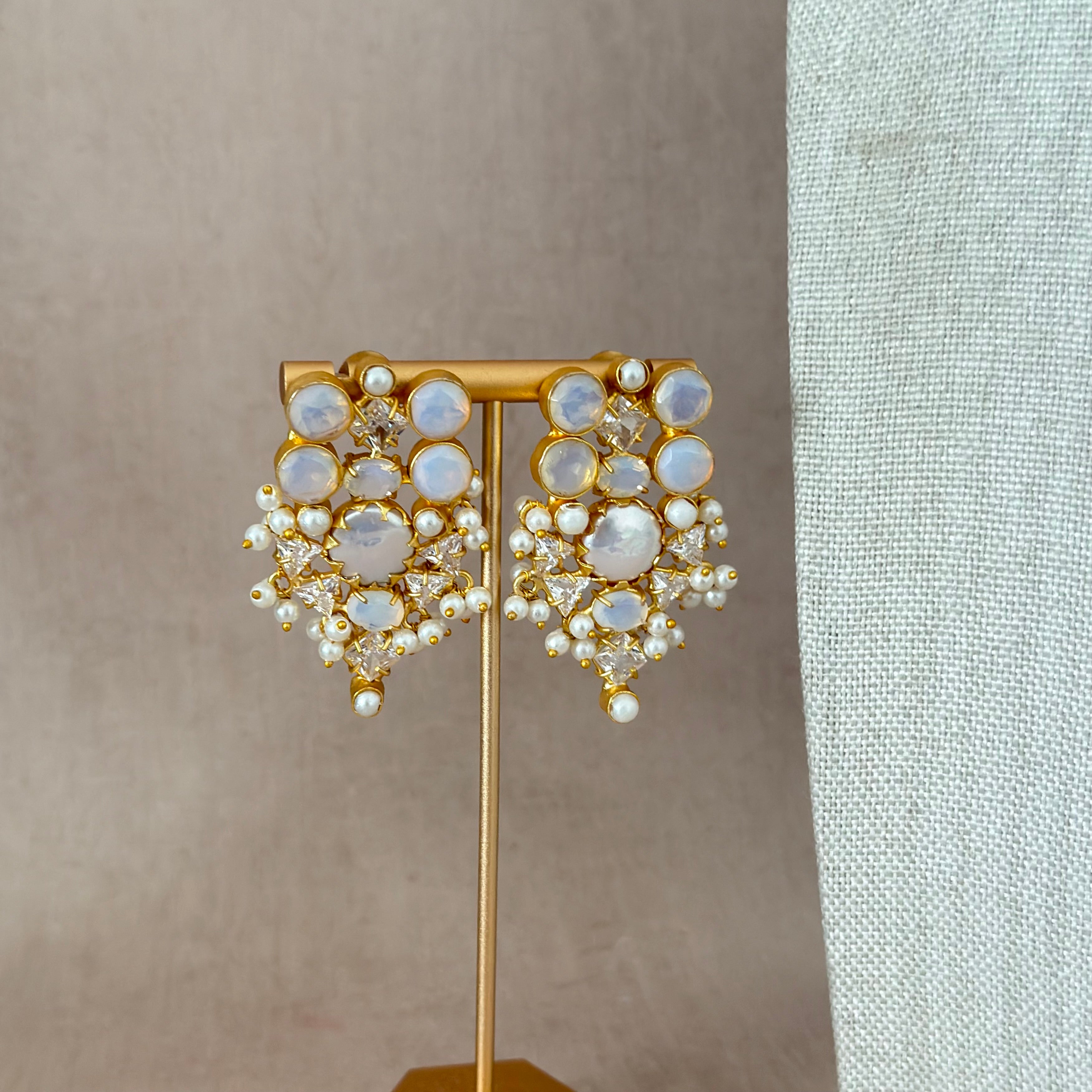 Leona Crystal Pearl Crystal Necklace Set - Ahseya & Co