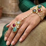 Areej Green Hand Hasrness