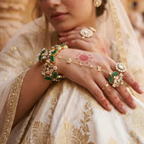 Meherin Green Hand Harness